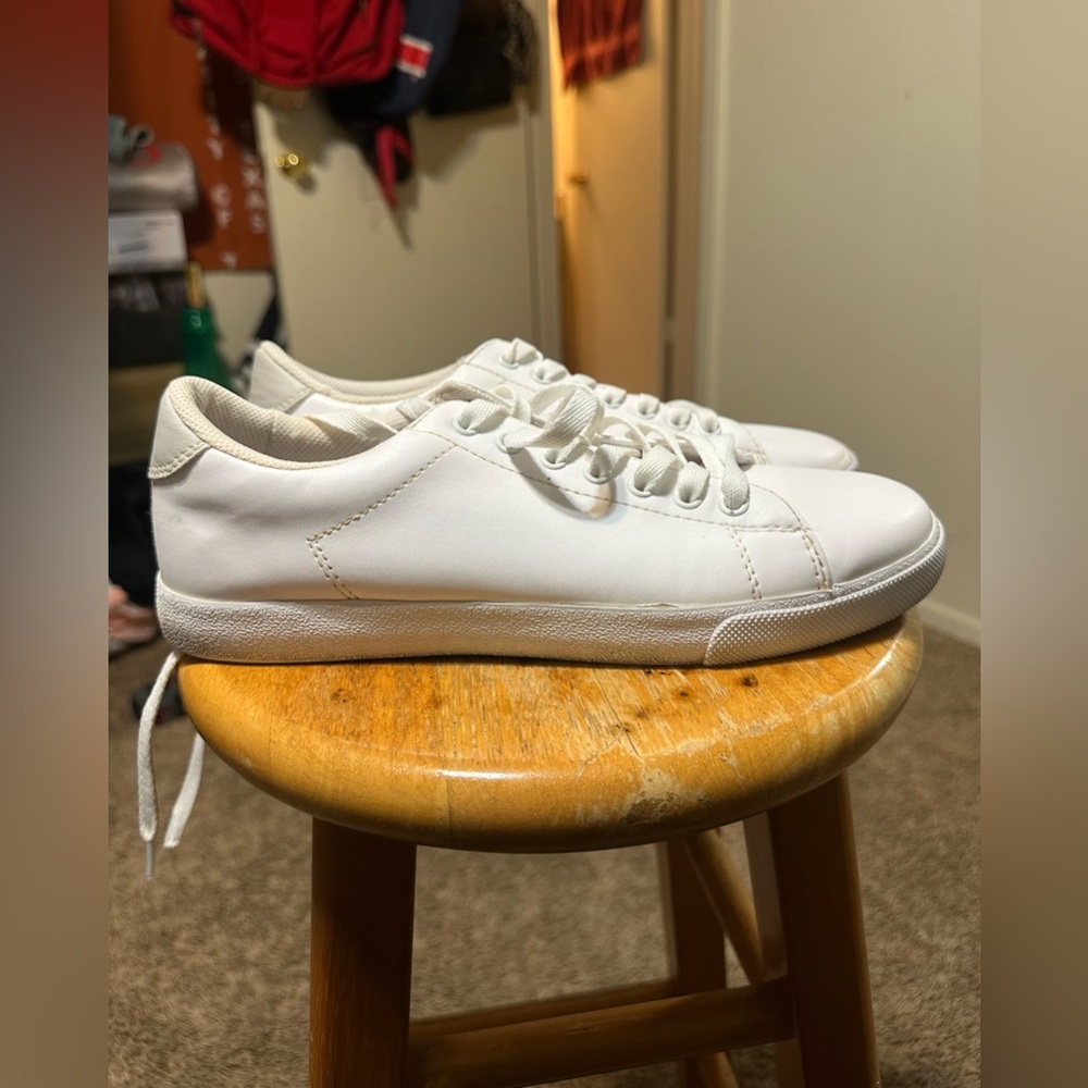 Vintage H&M “triple white “ sneakers 00s size 9